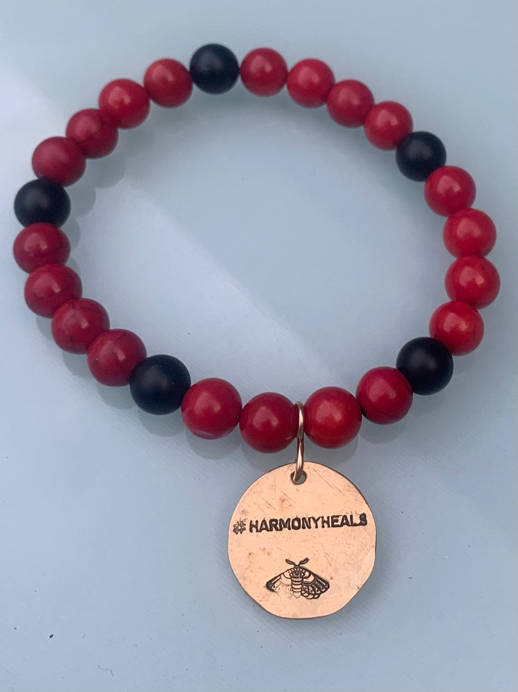 Red magnesite and matte onyx