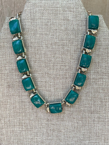 Coro emerald green thermoset necklace