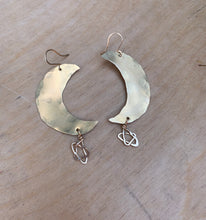 Load image into Gallery viewer, Moon and stars earrings